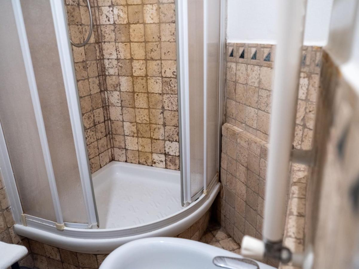 Aicha House Apartment ลีวอร์โน ภายนอก รูปภาพ